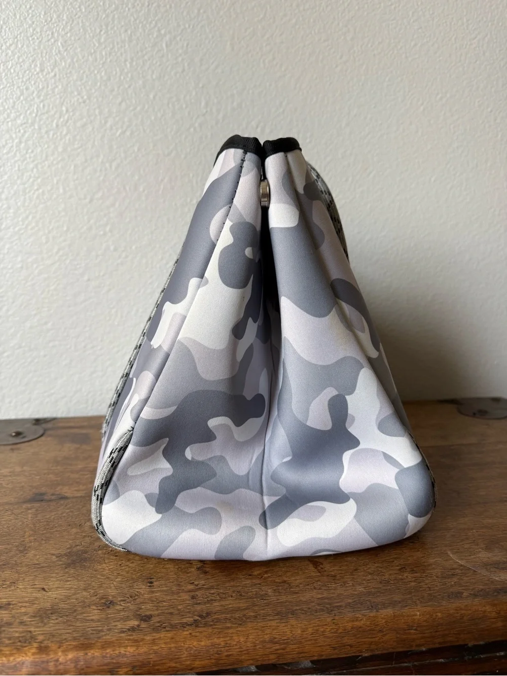 Parker & Hyde Camo Neoprene Tote - Picture 5 of 10
